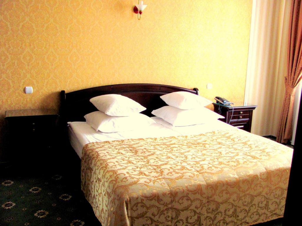 Hotel Mars Lviv Quarto foto